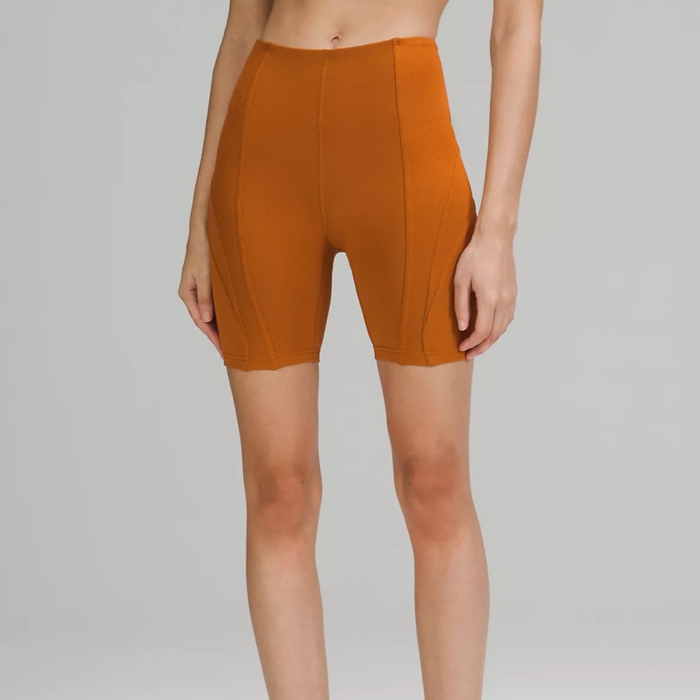 Ribbed High-Rise Yoga 8" - Lululemon